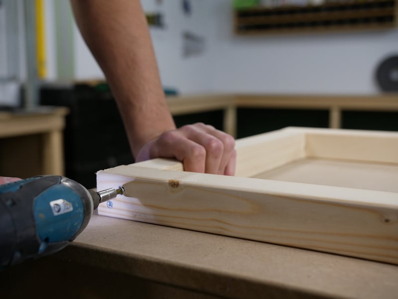 Pakketbrievenbus HPL bovenframe maken